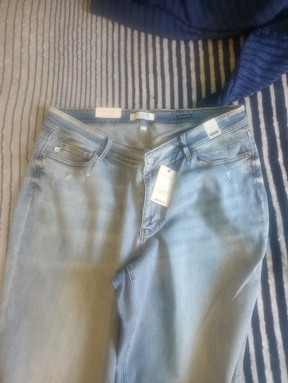 Judy Blue 22W Faded Raw Hem High Waist Blue Jeans - Picture 9 of 14